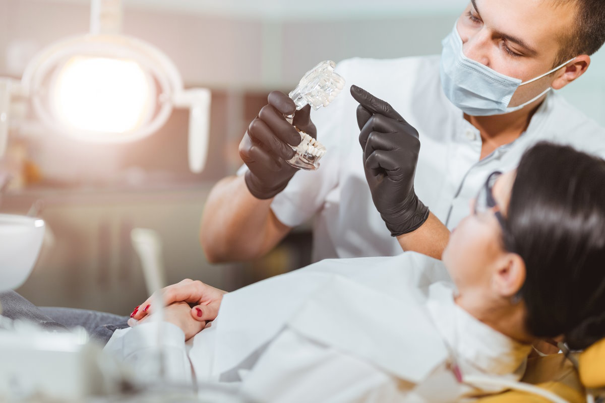 Минздрав снова уменьшил предельные тарифы на стоматологию – что изменилось