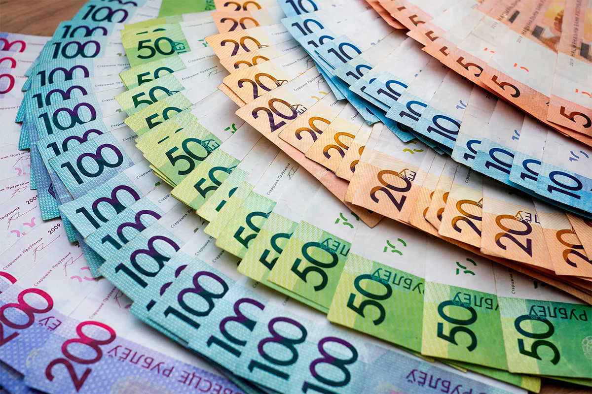 Белорусский рубль оказался в плюсе по отношению ко всем валютам