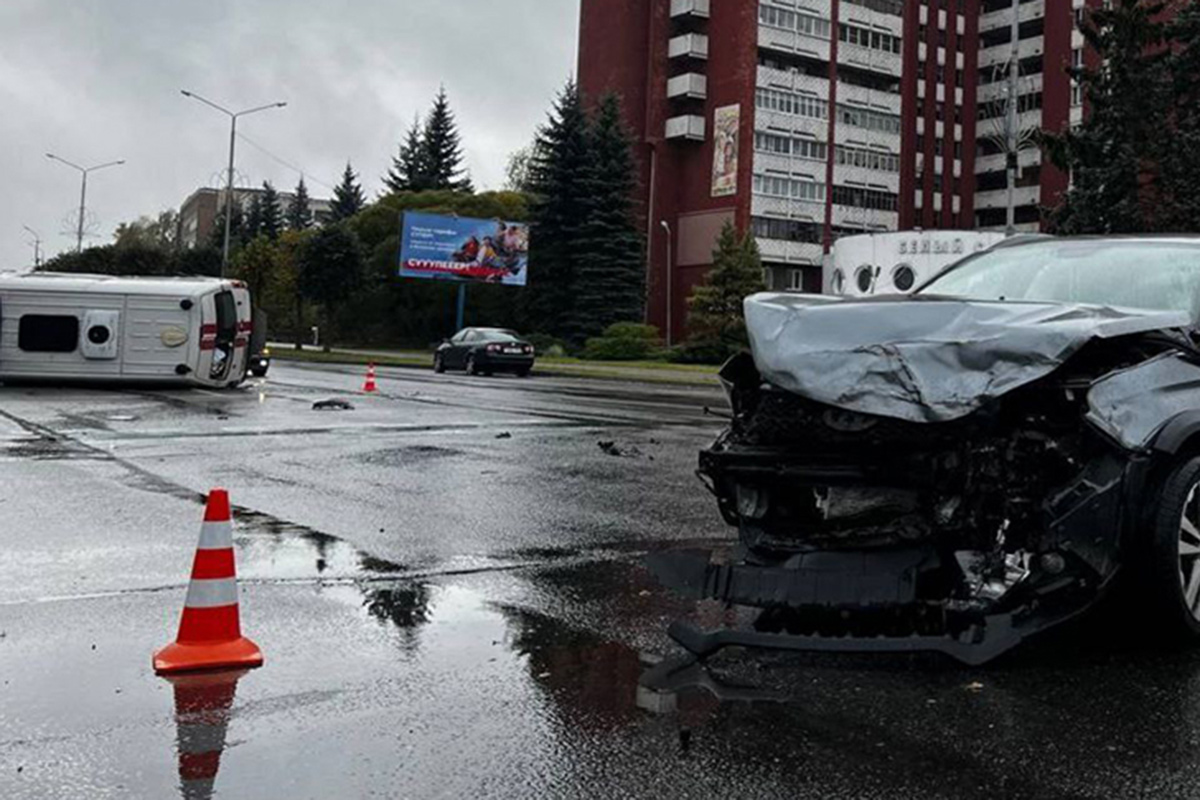 В Новополоцке случилось ДТП с участием скорой помощи | tochka.by