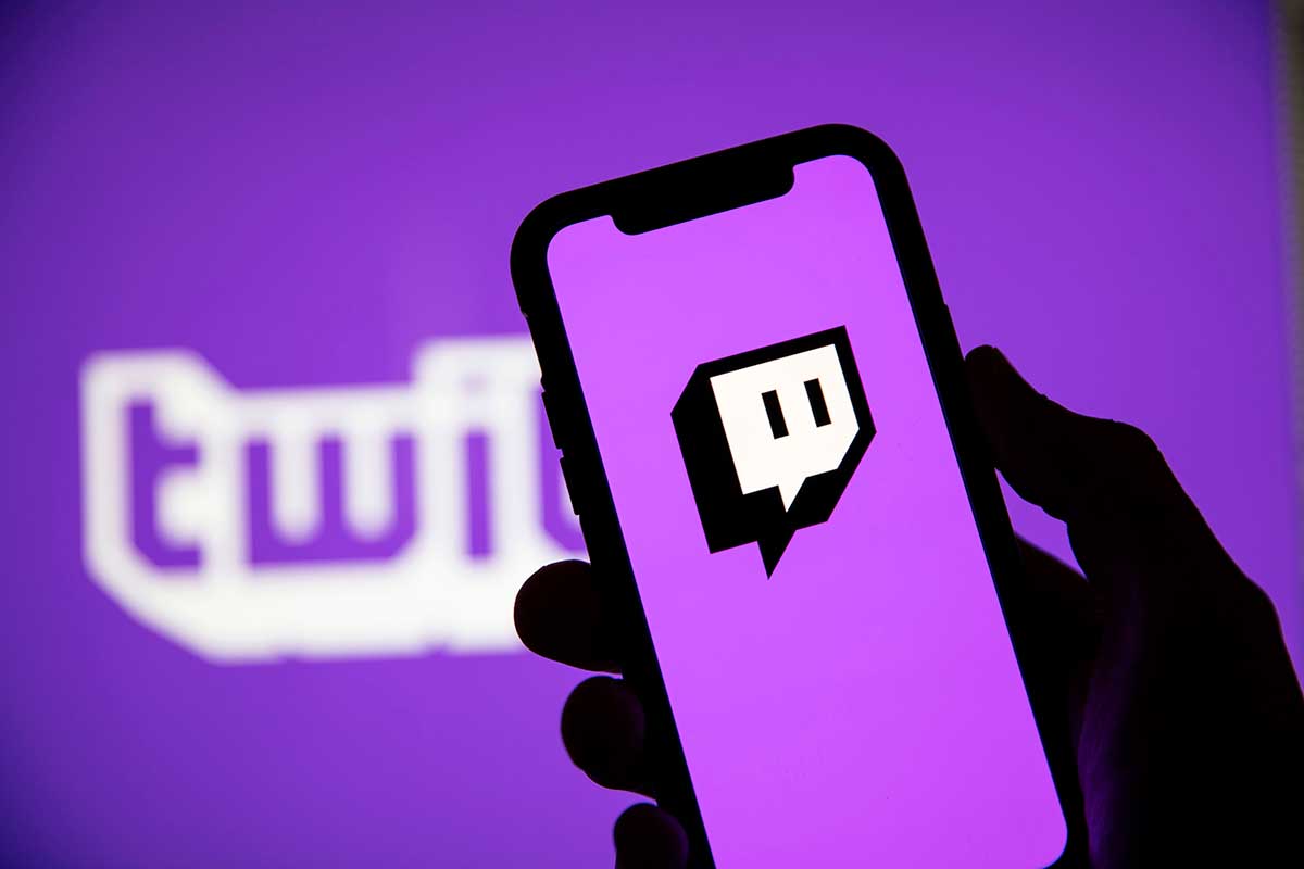 На Twitch ввели новые правила – разрешили стриптиз и показывать грудь |  tochka.by