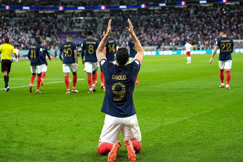 Франция победила Польшу в 1/8 финала ЧМ-2022