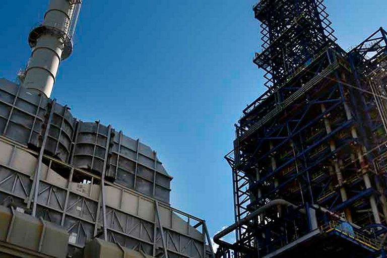 Завод "Нафтан" отработал 2022 год с чистой прибылью – директор