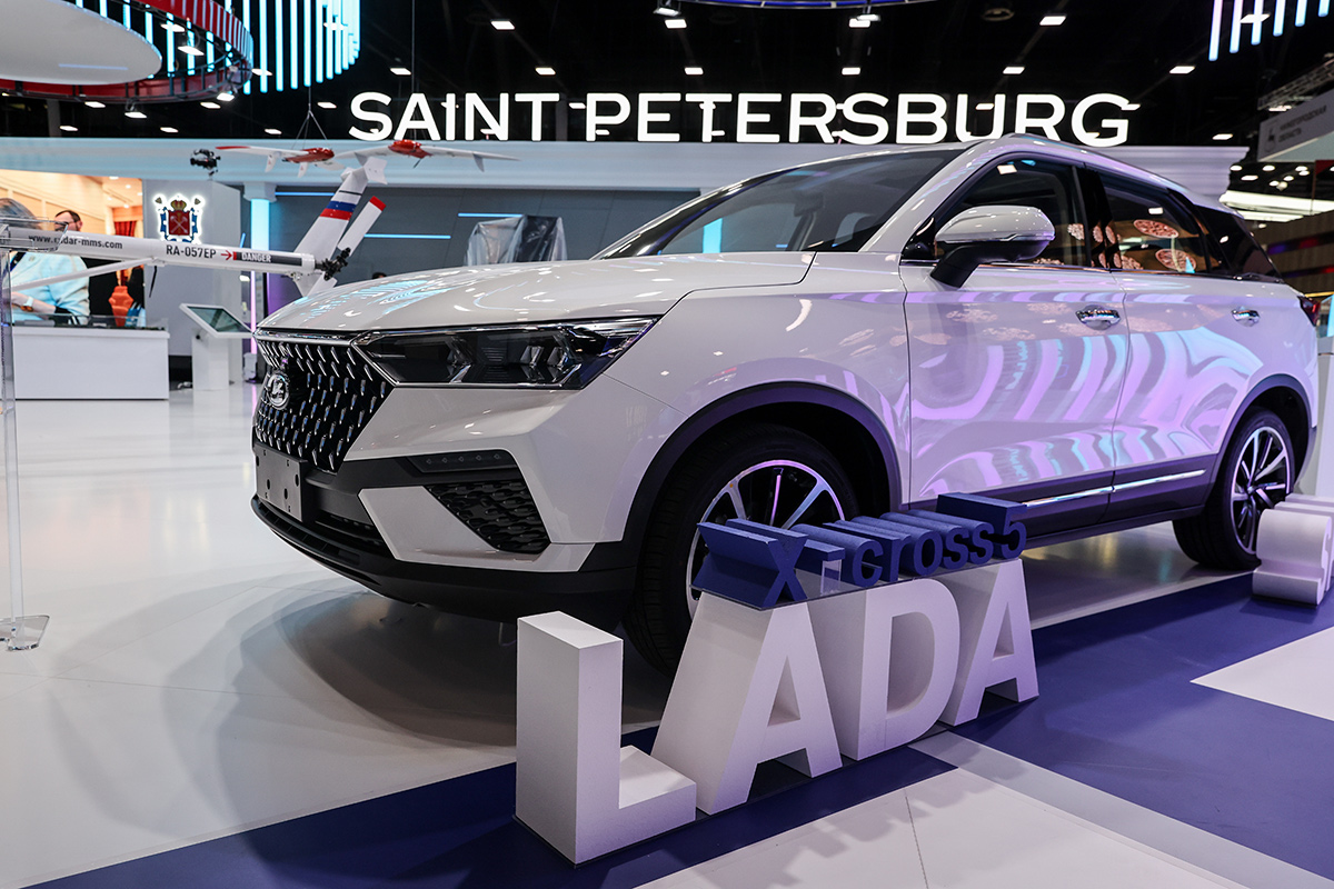 В Санкт-Петербурге представили новую LADA X-Cross 5 | tochka.by