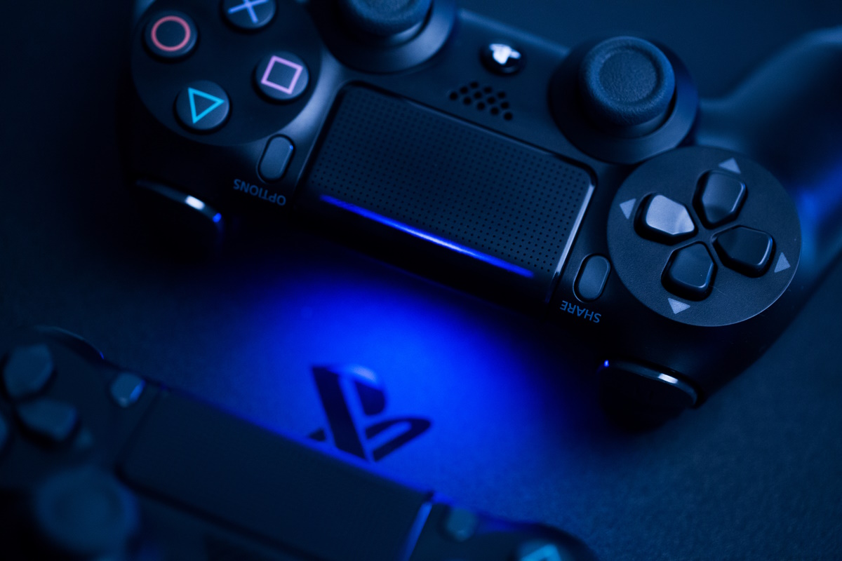 Общие аккаунты для обладателей PS4 под угрозой: Sony начала банить хитрецов  | tochka.by