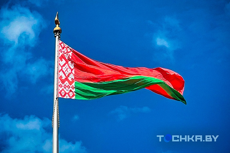 Флаг Беларуси подняли в Катаре в честь ЧМ по футболу