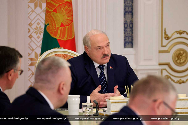 Лукашенко запретил чиновникам лгать и рассказал о последствиях