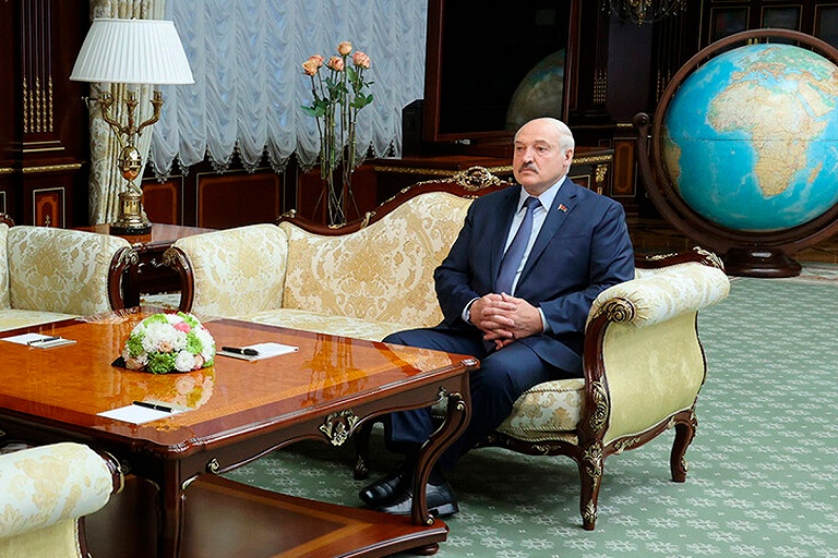 Лукашенко о ядерном оружии: Минск и Москва еще не отвечали Западу зеркально