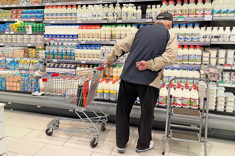 Беларусь ограничивает экспорт мяса и молока – "КоммерсантЪ"