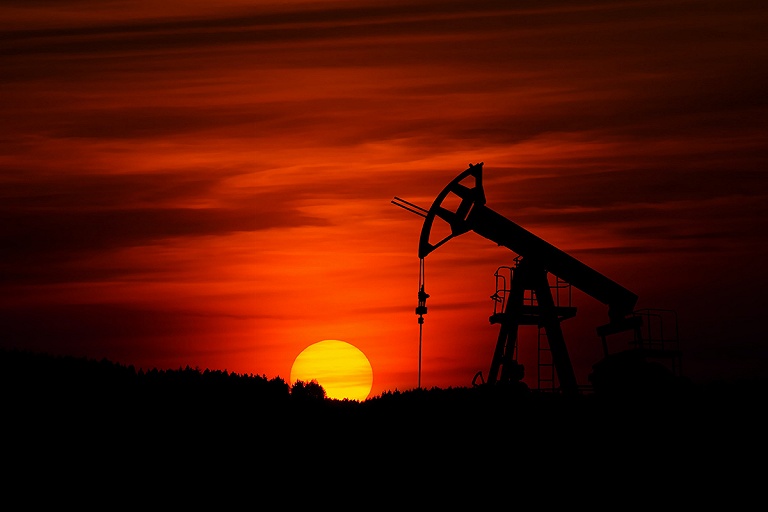 Эмбарго ЕС на нефть из России начало действовать 5 декабря
