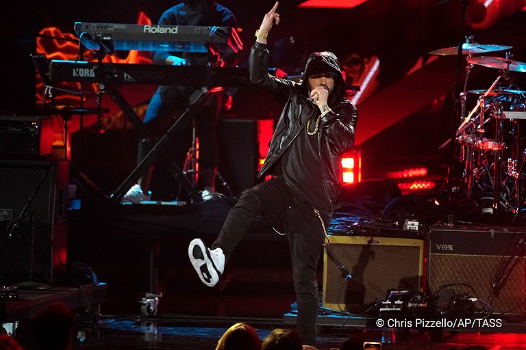Eminem попал в Зал славы рок-н-ролла