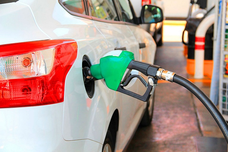 Белнефтехтим рассказал, как будут расти цены на топливо