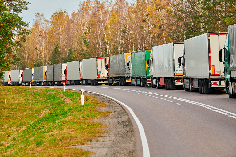 Литва усилит контроль за странными маршрутами грузов через Беларусь и Россию