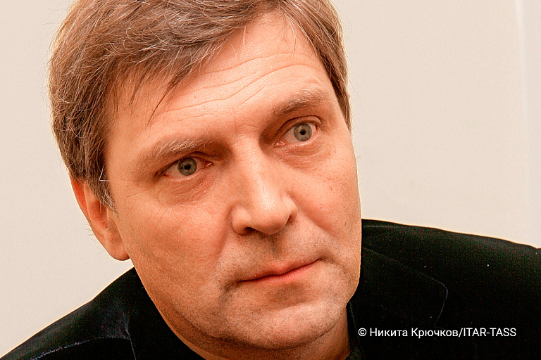 Журналиста Александра Невзорова приговорили к 8 годам колонии – заочно