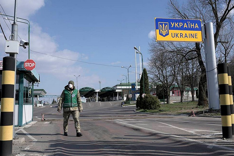 В МИД назвали "принудительную депортацию" украинских детей в Беларусь фейком