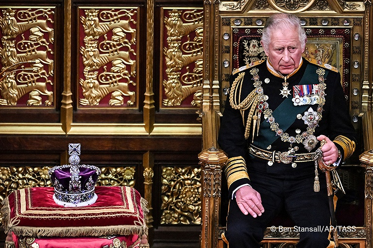 Принц Чарльз займет престол после Елизаветы II