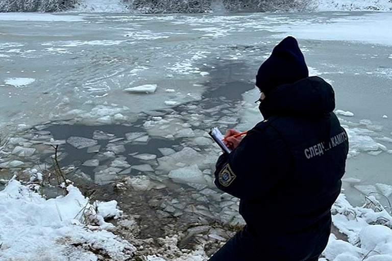 В Витебске двое мужчин провалились под лед