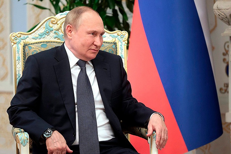 Путин рассказал, что думает о желании лидеров G7 "раздеться" на саммите