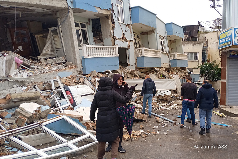 "У нас в семье трое погибших": белоруска о пережитом Турцией землетрясении