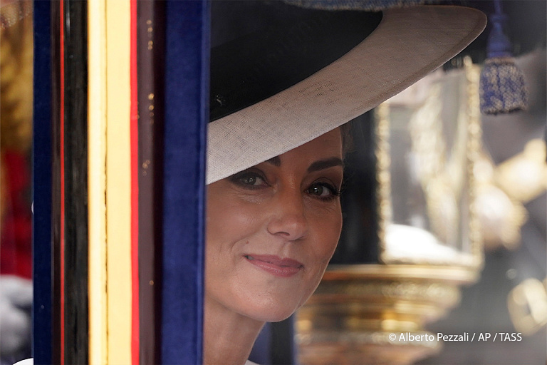 Принцесса Уэльская Кейт появилась на публике – видео
