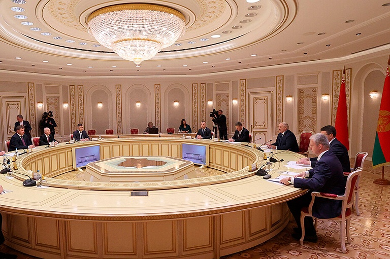 Лукашенко: РФ выделит Беларуси $1,5 млрд на программы импортозамещения