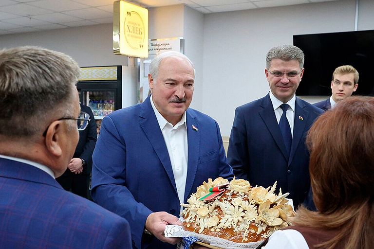 Лукашенко рассказал о своей "слабости" – видео