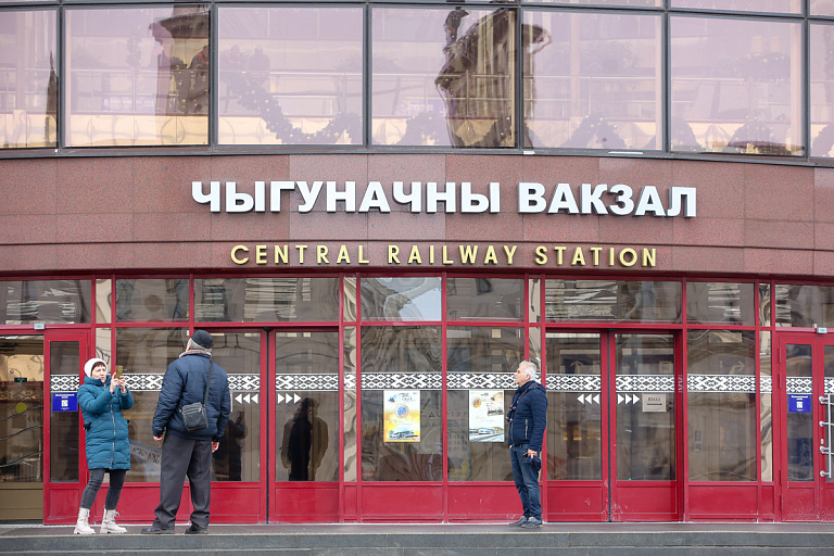 В Беларуси меняют график движения поездов и электричек – все подробности