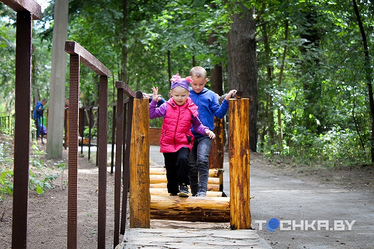 В Минске открылась экотропа для босых прогулок – вот как она выглядит