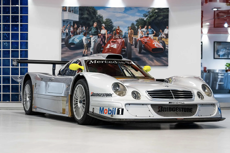 На продажу выставлен 1 из 4 Mercedes-Benz CLK LM для "24 часов Ле-Мана"