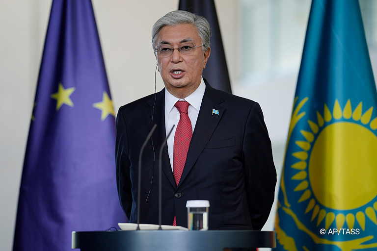 Казахстан будет поддерживать санкции против России – Токаев