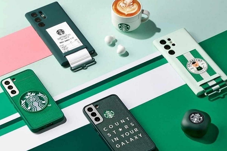 Коллаборация Samsung и Starbucks: кейс для наушников и чехлы для смартфонов