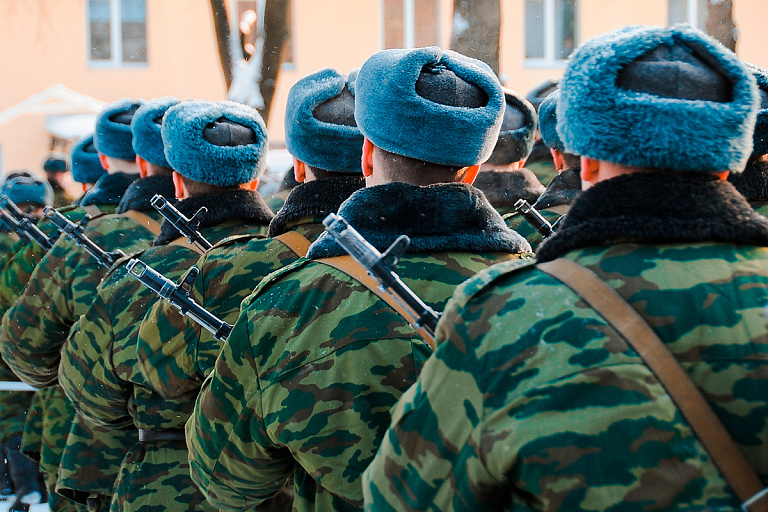 В армию с геморроем: в Беларуси пересмотрели показатели годности к службе