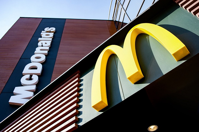 McDonald’s продает свой бизнес в России