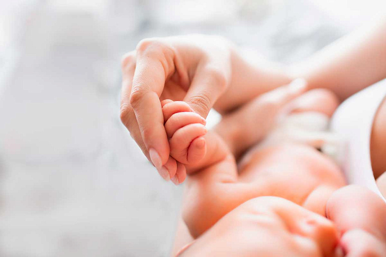 Материнство на потом: как медицина помогает тем, кто пока не готов рожать
