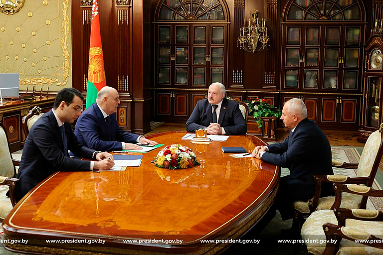 Лукашенко встретился с главой Абхазии в Минске
