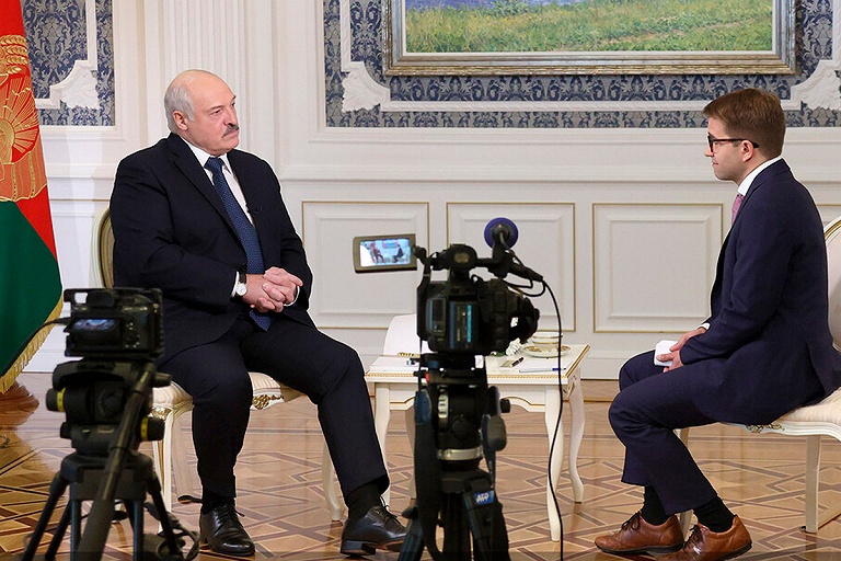 Лукашенко: ни один российский военный не приехал в Беларусь без разрешения
