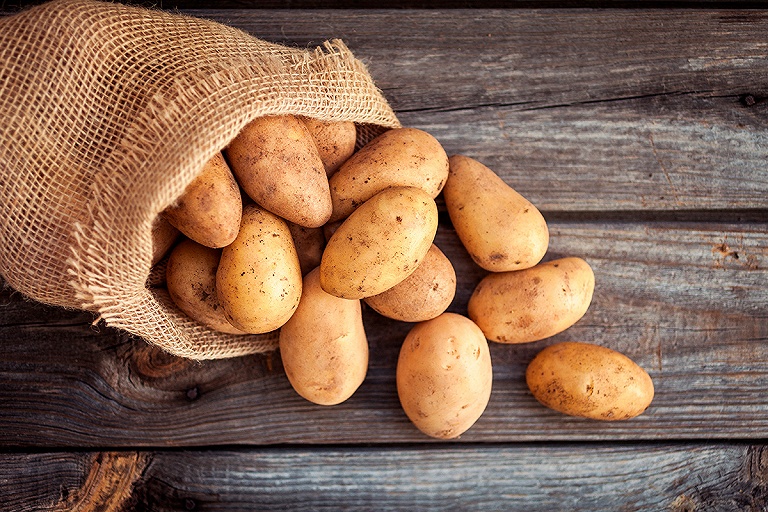 Храним картофель в квартире: хитрый способ
