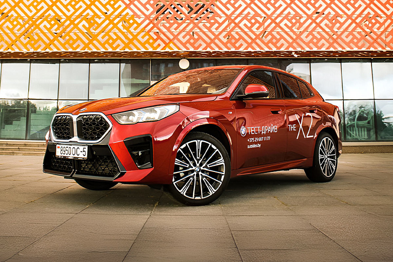 "Острый перец чили": погоняли на обновленном BMW X2