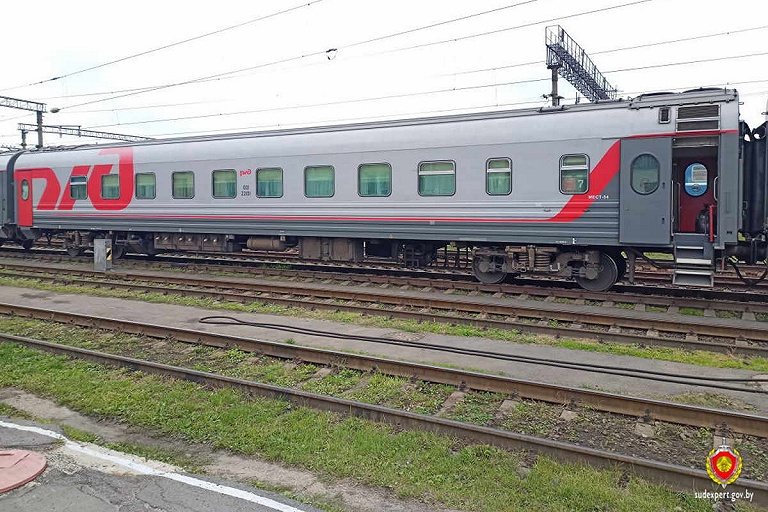 В туалете поезда "Москва-Брест" у пассажира украли шесть тысяч евро