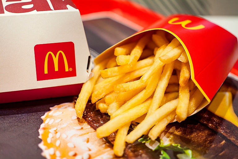 McDonald’s vs "Вкусно – и точка" – сравнили цены