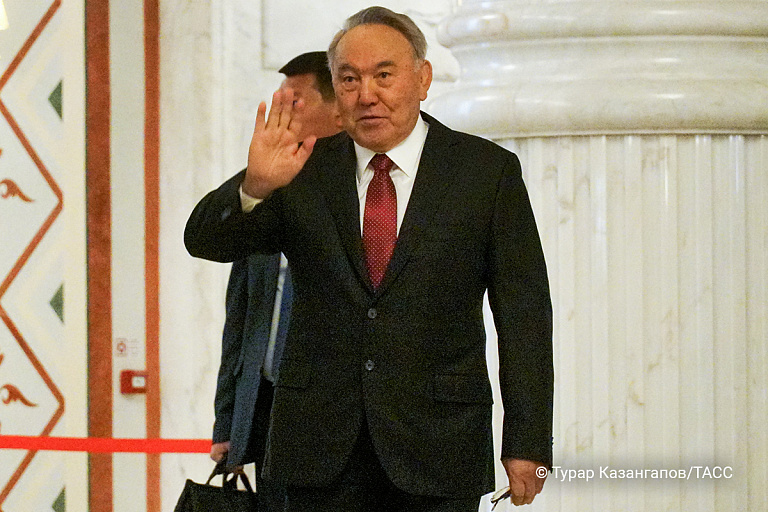 У Нурсултана Назарбаева проблемы с сердцем – ему сделали операцию