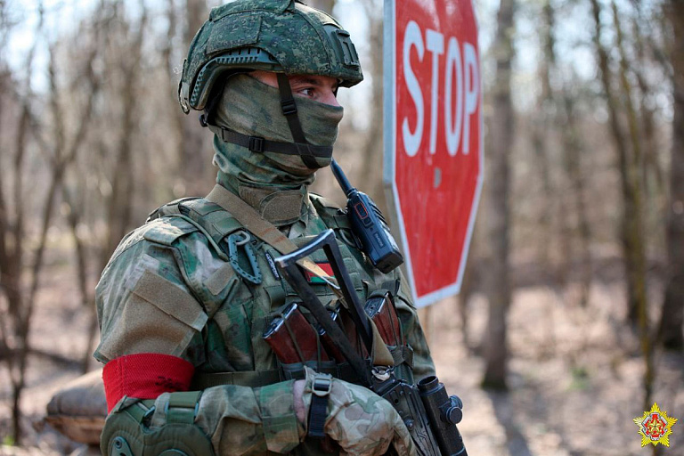 На белорусских военных совершено нападение на трассе М-5