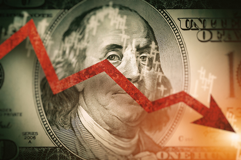 Доллар все-таки притормозил: "американец" упал на торгах БВФБ 8 сентября