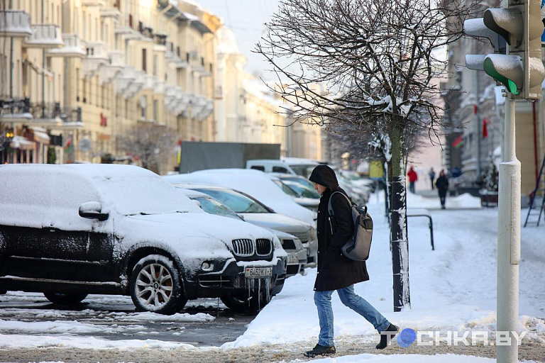 Не торопитесь менять резину: Рябов предостерегает автомобилистов