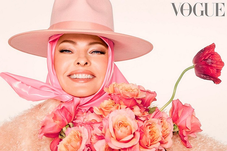 Изуродованная пластикой Линда Евангелиста появилась на обложке Vogue
