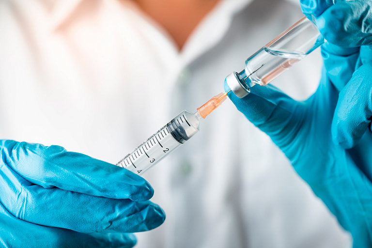 Белорусскую вакцину от COVID-19 выпустят в 2023 году – Минздрав