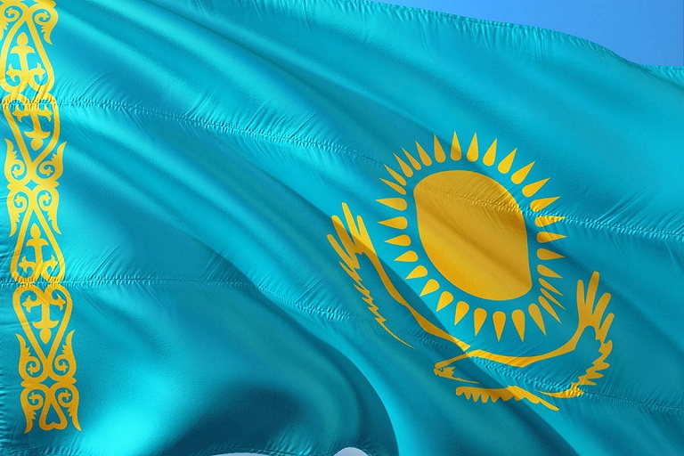 В Казахстане проходят внеочередные выборы президента республики