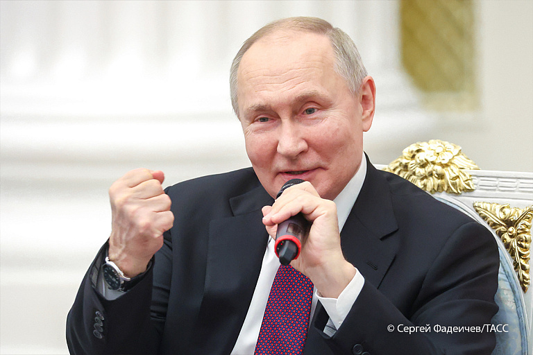 Владимир Путин упростил получение российского гражданства для белорусов