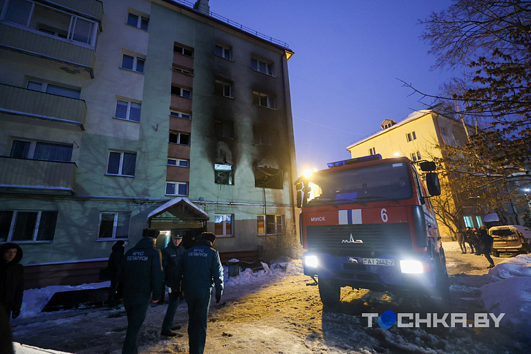 "Не достанется никому": очевидцы о пожаре на бульваре Шевченко в Минске