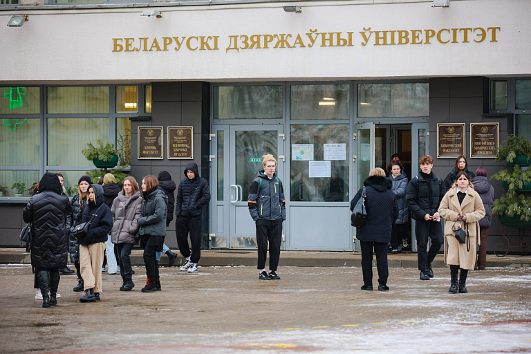 Вице-премьер: платное образование дорожает "незначительно" – но вот цифры