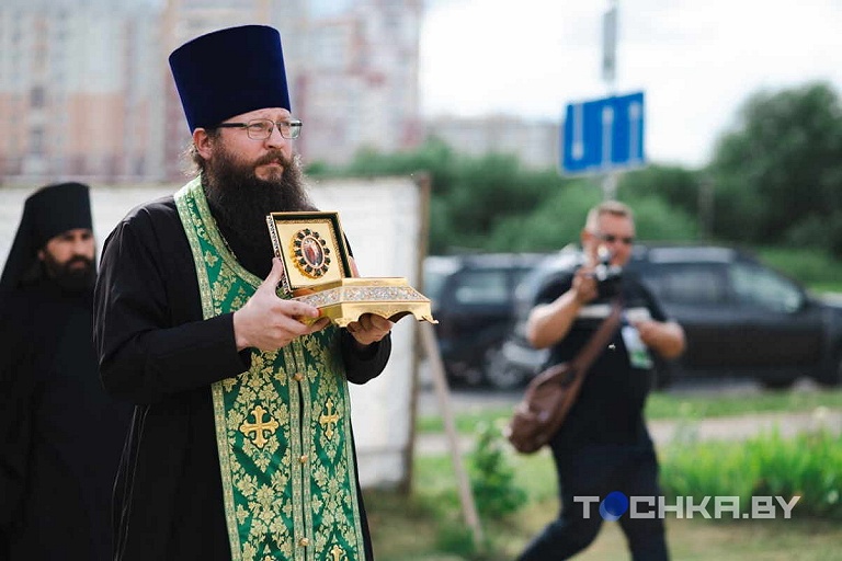 В Минск привезли мощи Сергия Радонежского: верующие поклоняются святыне